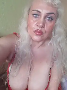 IsabellaBoni online show from March 6, 2025, 7:47 am