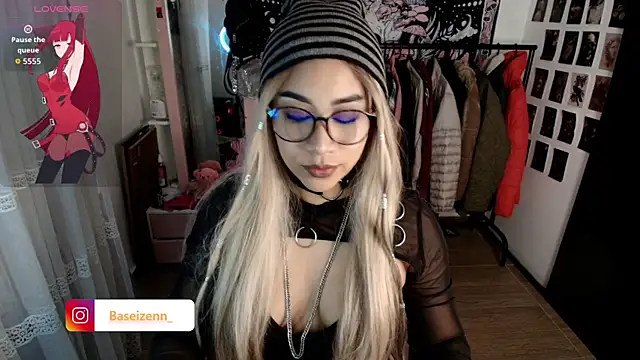 exodiakinky2 online show from March 3, 2026, 4:18 am