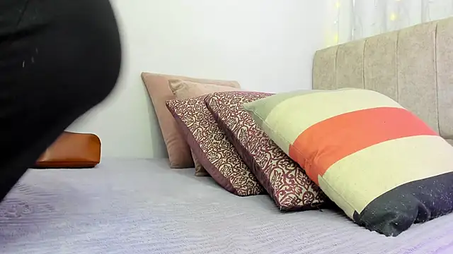 Zara dulce online show from January 28, 2025, 12:00 pm