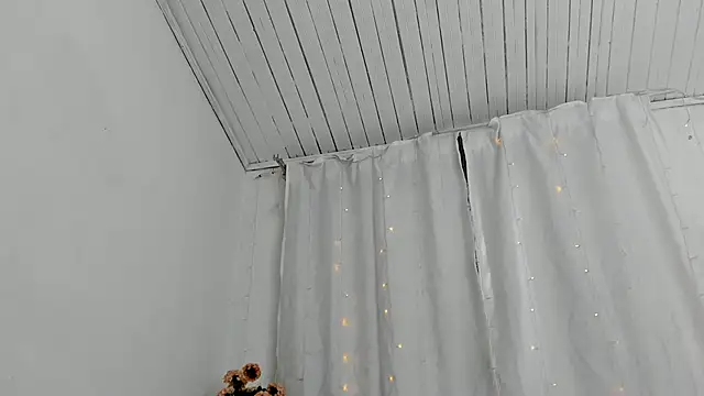 Zara dulce online show from February 27, 2025, 12:02 pm