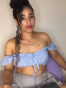 jaderossxx online show from February 4, 2025, 10:13 pm