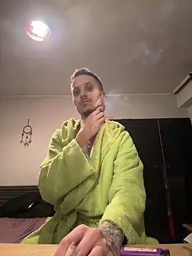 BWC69 69 69 online show from December 17, 2025, 9:32 pm