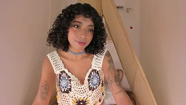 Ariella Ruiz online show from September 20, 2025, 12:50 pm