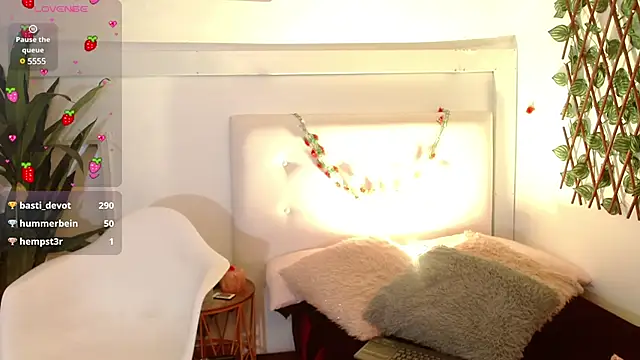 Snapshot of sweet_blueberry_ chatting on February 27, 2025, 4:53 pm sweet blueberry  online show from February 27, 2025, 4:53 pm