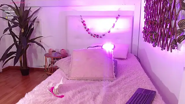 Snapshot of sweet_blueberry_ chatting on March 10, 2025, 4:46 pm sweet blueberry  online show from March 10, 2025, 4:46 pm