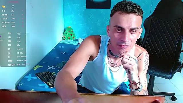 bray hotboy777 online show from December 13, 2024, 4:38 pm