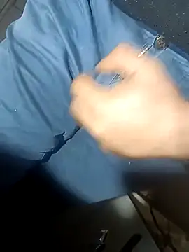 Snapshot of franko1987 chatting on March 13, 2025, 5:00 am franko1987 online show from March 13, 2025, 5:00 am