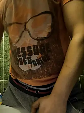 Snapshot of franko1987 chatting on February 7, 2026, 4:38 am franko1987 online show from February 7, 2026, 4:38 am