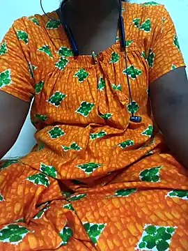 Snapshot of Tamil--Rani chatting on February 19, 2025, 1:28 pm Tamil--Rani online show from February 19, 2025, 1:28 pm