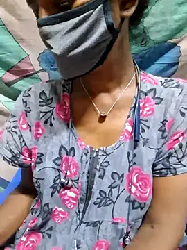 Snapshot of Tamil--Rani chatting on November 4, 2025, 2:05 pm Tamil--Rani online show from November 4, 2025, 2:05 pm