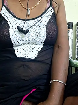 Snapshot of Tamil--Rani chatting on January 13, 2026, 3:06 pm Tamil--Rani online show from January 13, 2026, 3:06 pm