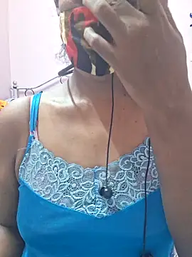 Snapshot of Tamil--Rani chatting on April 14, 2026, 1:28 pm Tamil--Rani online show from April 14, 2026, 1:28 pm