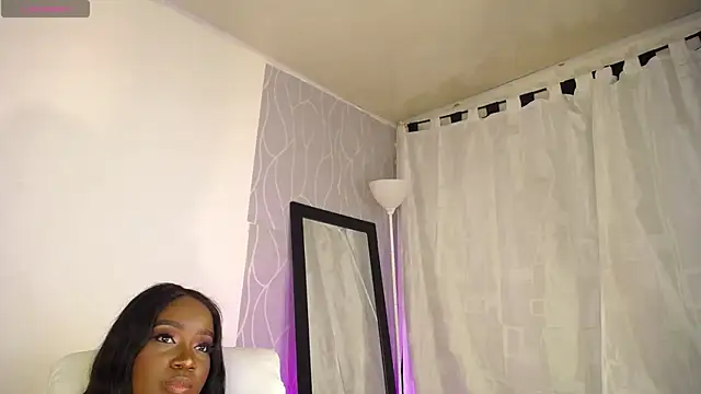 Britanymooree online show from December 13, 2024, 10:02 pm