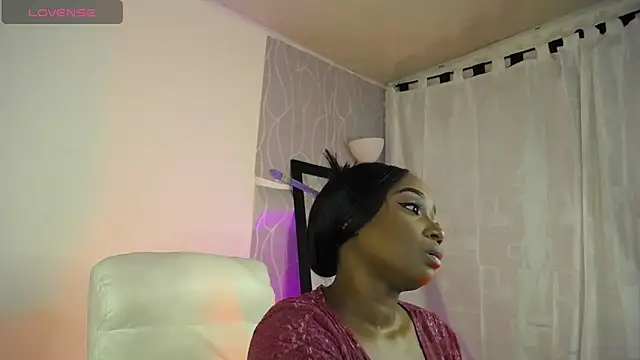 Britanymooree online show from March 11, 2025, 8:42 pm