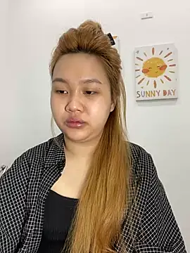 Odette68 online show from February 24, 2026, 12:19 am