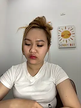 Odette68 online show from March 6, 2026, 11:45 pm