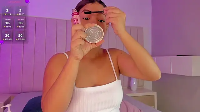 Littleolivia  online show from February 28, 2026, 2:07 pm