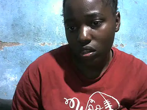 Snapshot of sweet_gal01 chatting on October 6, 2025, 7:11 pm sweet gal01 online show from October 6, 2025, 7:11 pm