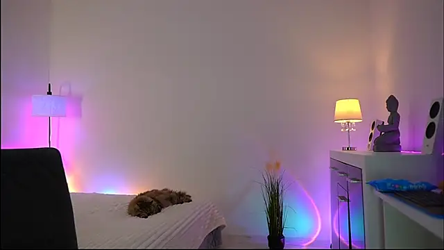 AmyHearty5 online show from January 29, 2025, 9:50 pm