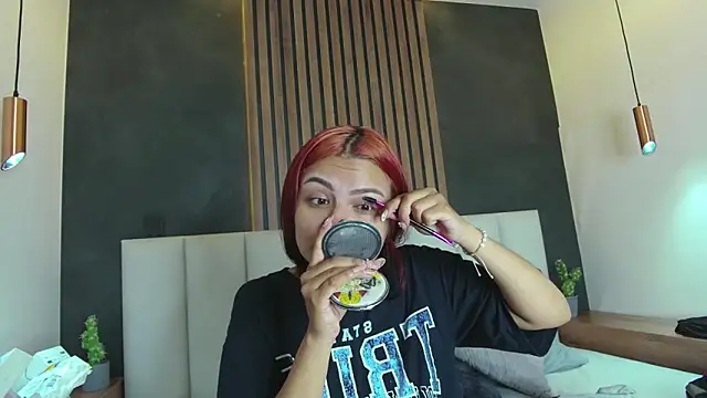 AbbyWathson online show from February 19, 2025, 7:38 pm