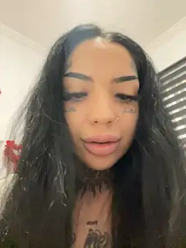 Snapshot of CreamyInkky_ chatting on December 12, 2024, 1:49 pm CreamyInkky  online show from December 12, 2024, 1:49 pm