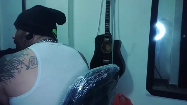 Snapshot of darkclothes chatting on February 11, 2025, 11:12 pm darkclothes online show from February 11, 2025, 11:12 pm