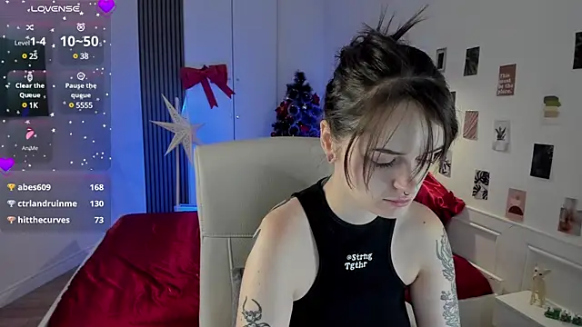 Snapshot of SashaSunlight chatting on December 29, 2024, 5:22 pm SashaSunlight online show from December 29, 2024, 5:22 pm