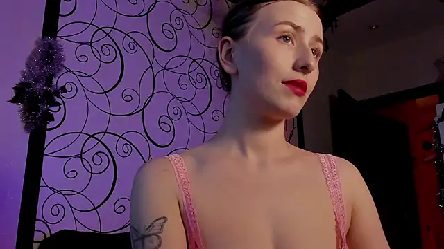 Emily April online show from December 18, 2024, 9:58 am