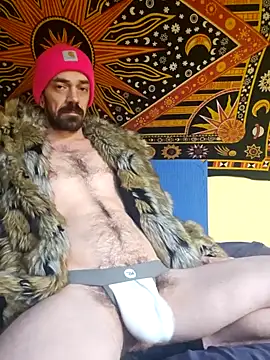 Snapshot of Spacecase2021 chatting on December 2, 2024, 11:40 pm Spacecase2021 online show from December 2, 2024, 11:40 pm