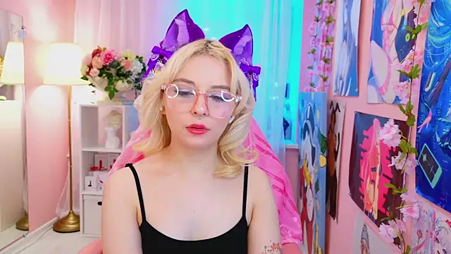 Coconut Mia online show from February 20, 2025, 11:21 pm