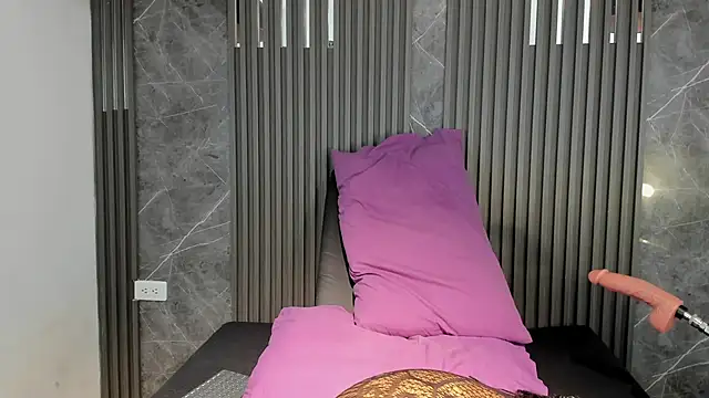 SaraiEvans online show from February 3, 2026, 7:13 am