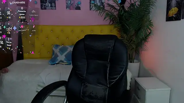 Aidan twink online show from March 11, 2025, 10:53 pm