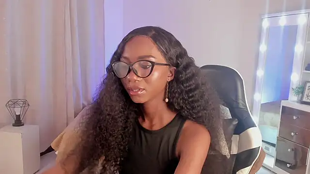 Snapshot of SavannahWildee chatting on January 13, 2025, 8:48 pm SavannahWildee online show from January 13, 2025, 8:48 pm