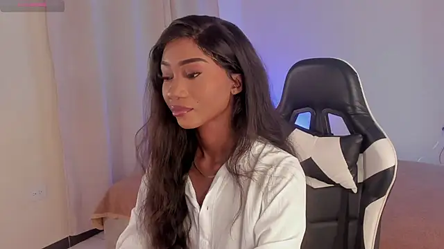 Snapshot of SavannahWildee chatting on February 8, 2025, 9:04 pm SavannahWildee online show from February 8, 2025, 9:04 pm