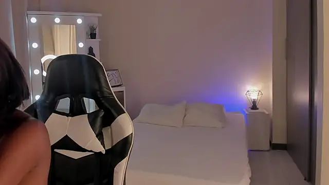 Snapshot of SavannahWildee chatting on March 22, 2025, 1:52 pm SavannahWildee online show from March 22, 2025, 1:52 pm