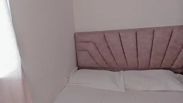 SavannahWildee online show from February 10, 2026, 1:26 pm