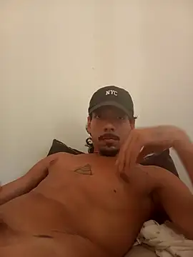 tayllorscott online show from January 17, 2026, 3:39 pm