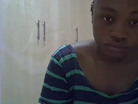 Snapshot of Amanda255 chatting on January 6, 2025, 1:42 am Amanda255 online show from January 6, 2025, 1:42 am