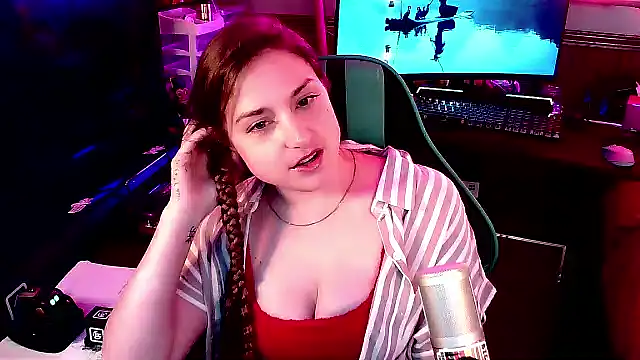 mirannacult online show from October 13, 2025, 5:24 pm