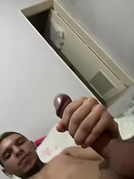 Brito06 online show from December 9, 2024, 10:41 pm