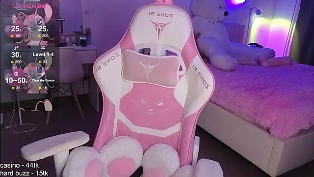 Snapshot of molly_murrrr chatting on October 28, 2025, 2:59 am molly murrrr online show from October 28, 2025, 2:59 am