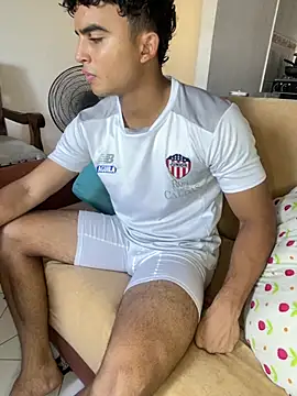 Mentriplex online show from December 21, 2024, 8:10 pm