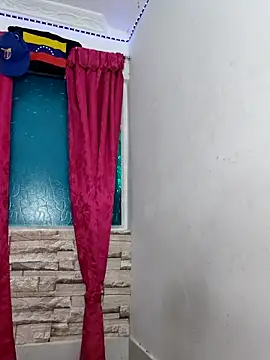 Michelle Brito1 online show from March 12, 2026, 1:50 pm