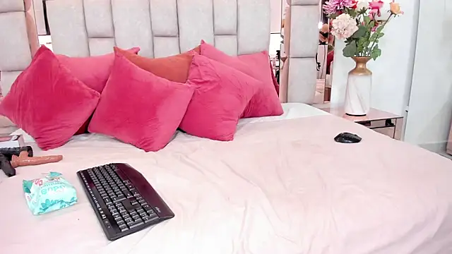 karina mason online show from February 9, 2026, 9:41 pm