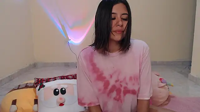 Snapshot of _maiahairy_ chatting on December 14, 2024, 12:11 am maiahairy online show from December 14, 2024, 12:11 am