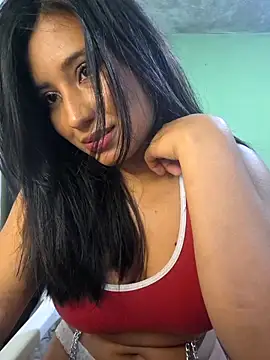 yuliparis online show from December 11, 2024, 12:02 am