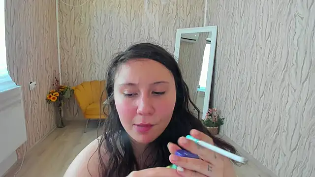 Snapshot of AishaRouhi chatting on January 9, 2025, 11:25 am AishaRouhi online show from January 9, 2025, 11:25 am