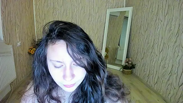 Snapshot of AishaRouhi chatting on January 12, 2025, 5:24 am AishaRouhi online show from January 12, 2025, 5:24 am