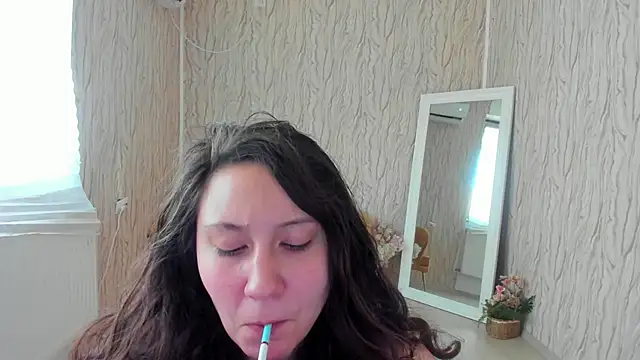 Snapshot of AishaRouhi chatting on January 15, 2025, 8:30 am AishaRouhi online show from January 15, 2025, 8:30 am