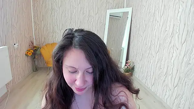 Snapshot of AishaRouhi chatting on February 5, 2025, 9:25 am AishaRouhi online show from February 5, 2025, 9:25 am